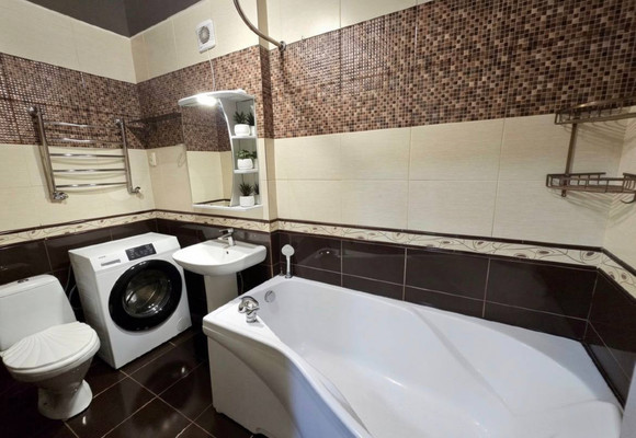 Продам однокомнатную (1-комн.) квартиру, Донская ул, 49, Симферополь г