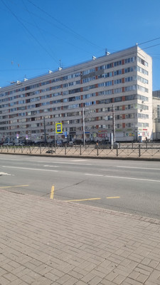 Продам трехкомнатную (3-комн.) квартиру, Наличная ул, 49А, Санкт-Петербург г