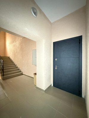 Продам трехкомнатную (3-комн.) квартиру, 2-я Надречная ул, 128к8, Нальчик г