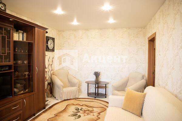 Продам двухкомнатную (2-комн.) квартиру, Владимирская ул, 31, Кохма г