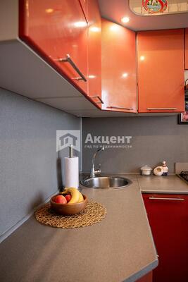 Продам двухкомнатную (2-комн.) квартиру, Владимирская ул, 31, Кохма г