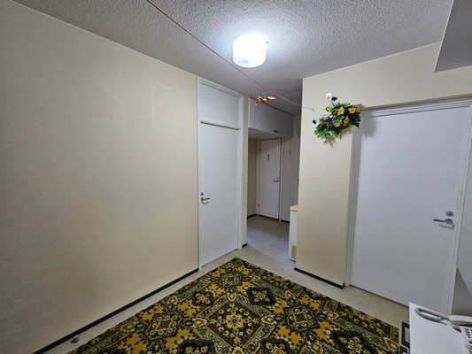 Продам трехкомнатную (3-комн.) квартиру, Горняков пр-кт, 19, Костомукша г