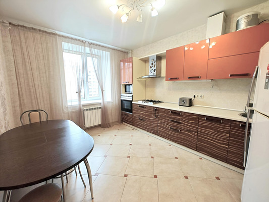 Продам двухкомнатную (2-комн.) квартиру, Чистопольская ул, 72, Казань г