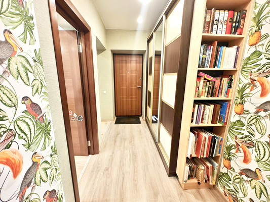 Продам двухкомнатную (2-комн.) квартиру, Чистопольская ул, 72, Казань г