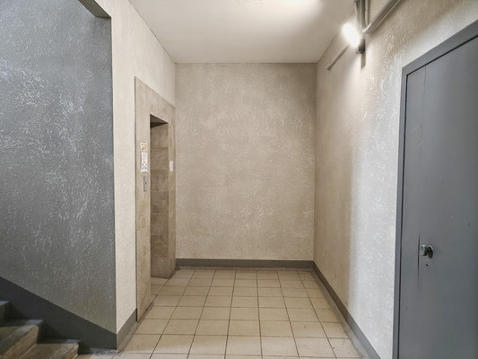 Продам двухкомнатную (2-комн.) квартиру, Чистопольская ул, 72, Казань г