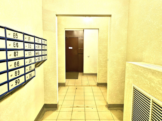 Продам двухкомнатную (2-комн.) квартиру, Чистопольская ул, 72, Казань г