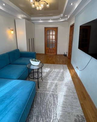 Продам трехкомнатную (3-комн.) квартиру, Кечкеметская ул, 87, Симферополь г