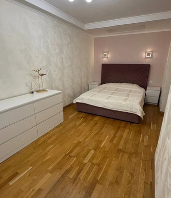 Продам трехкомнатную (3-комн.) квартиру, Кечкеметская ул, 87, Симферополь г