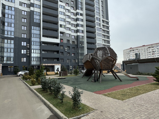 Продам двухкомнатную (2-комн.) квартиру, Красных Партизан ул, 4к15, Краснодар г