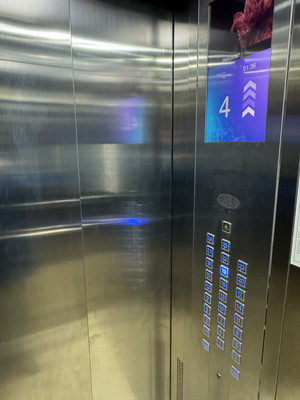 Продам двухкомнатную (2-комн.) квартиру, Красных Партизан ул, 4к15, Краснодар г