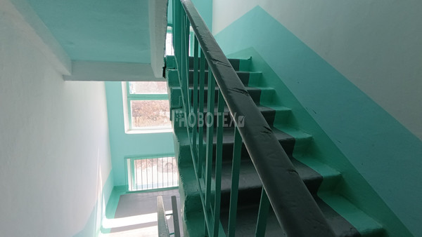 Продам двухкомнатную (2-комн.) квартиру, Ленина ул, 31, Апшеронск г