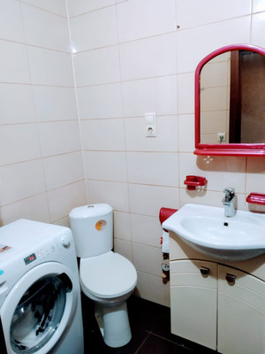 Продам трехкомнатную (3-комн.) квартиру, Флотская ул, 5, Долгопрудный г