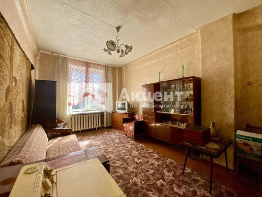 Продам двухкомнатную (2-комн.) квартиру, Фурманова ул, 4, Иваново г