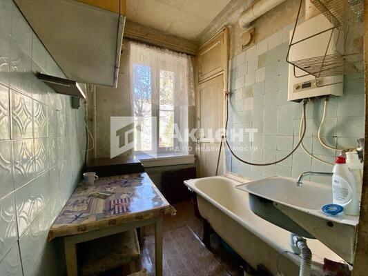 Продам двухкомнатную (2-комн.) квартиру, Фурманова ул, 4, Иваново г