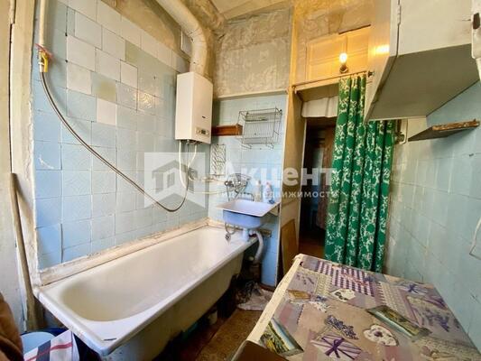 Продам двухкомнатную (2-комн.) квартиру, Фурманова ул, 4, Иваново г