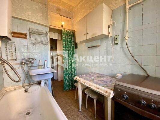 Продам двухкомнатную (2-комн.) квартиру, Фурманова ул, 4, Иваново г