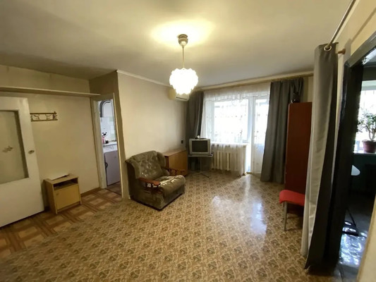 Продам двухкомнатную (2-комн.) квартиру, Имени Адмирала Серебрякова наб, 61, Новороссийск г