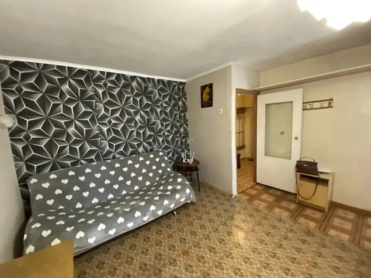 Продам двухкомнатную (2-комн.) квартиру, Имени Адмирала Серебрякова наб, 61, Новороссийск г