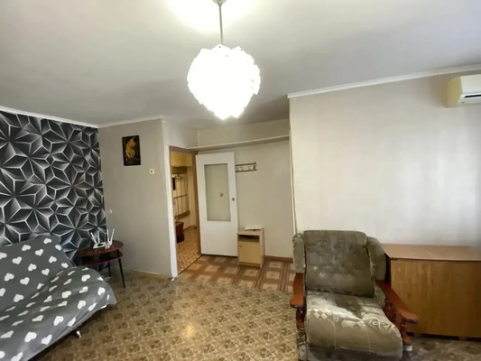 Продам двухкомнатную (2-комн.) квартиру, Имени Адмирала Серебрякова наб, 61, Новороссийск г