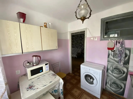 Продам двухкомнатную (2-комн.) квартиру, Имени Адмирала Серебрякова наб, 61, Новороссийск г