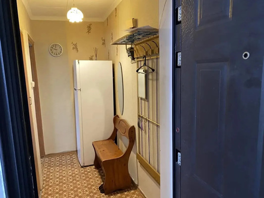 Продам двухкомнатную (2-комн.) квартиру, Имени Адмирала Серебрякова наб, 61, Новороссийск г