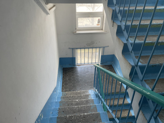 Продам двухкомнатную (2-комн.) квартиру, Суворовская ул, 52, Новороссийск г