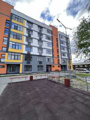 Продам трехкомнатную (3-комн.) квартиру, Ленина ул, 113, Ханты-Мансийск г