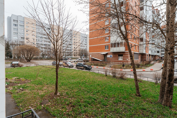 Продам однокомнатную (1-комн.) квартиру, Верхняя ул, 3к1, Старая д