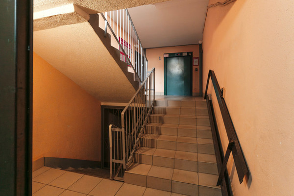 Продам однокомнатную (1-комн.) квартиру, Верхняя ул, 3к1, Старая д