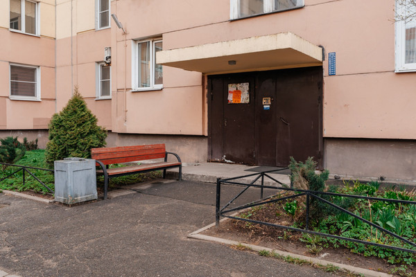 Продам однокомнатную (1-комн.) квартиру, Верхняя ул, 3к1, Старая д