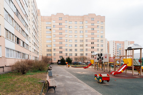 Продам однокомнатную (1-комн.) квартиру, Верхняя ул, 3к1, Старая д