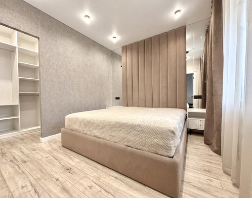 Продам трехкомнатную (3-комн.) квартиру, Южная наб, 10, Красноярск г