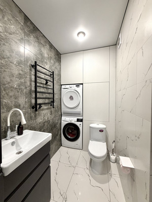 Продам трехкомнатную (3-комн.) квартиру, Южная наб, 10, Красноярск г