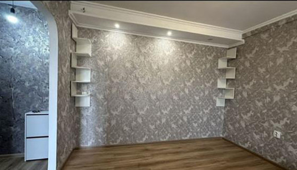 Сдам однокомнатную (1-комн.) квартиру, 1 мкр, 56, Кропоткин г