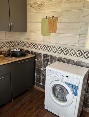 Сдам однокомнатную (1-комн.) квартиру, 1 мкр, 56, Кропоткин г