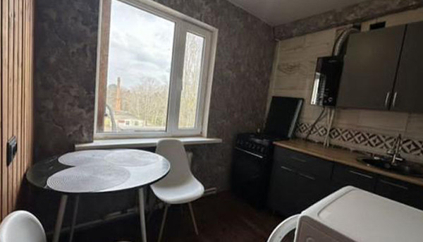 Сдам однокомнатную (1-комн.) квартиру, 1 мкр, 56, Кропоткин г