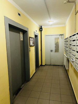 Продам однокомнатную (1-комн.) квартиру, Центральная ул, 20, Троицк г