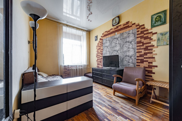 Продам многокомнатную квартиру, Разъезжая ул, 43Ак1, Санкт-Петербург г