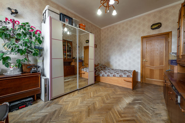 Продам многокомнатную квартиру, Разъезжая ул, 43Ак1, Санкт-Петербург г