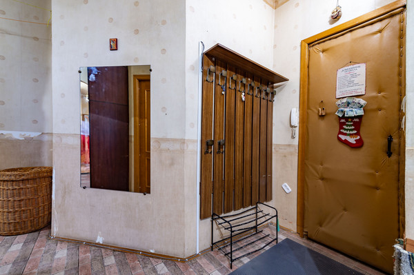 Продам многокомнатную квартиру, Разъезжая ул, 43Ак1, Санкт-Петербург г