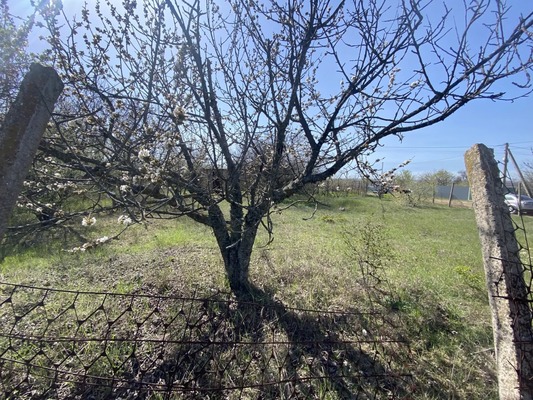 Продам участок 10 соток, Фермерское хоз., Радуга тер. СПК, 0 км от города