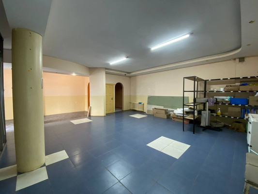 Продам торговое помещение 323 м2, Победы ул, 34, Новоандреевка с