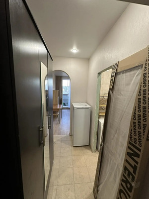 Продам однокомнатную (1-комн.) квартиру, летчика Волчкова (Новые Островцы мкр) ул, 2, Островцы д