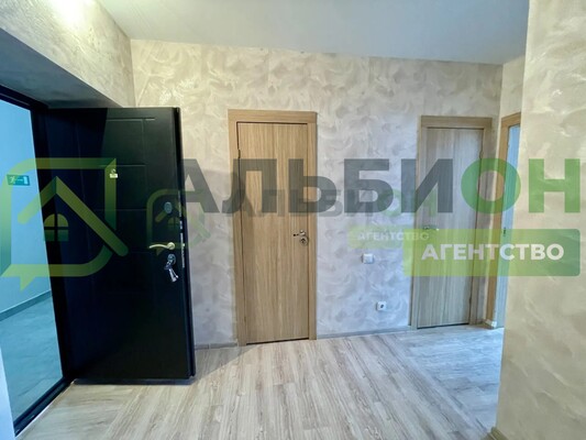 Продам трехкомнатную (3-комн.) квартиру, Сибирская ул, 74, Томск г