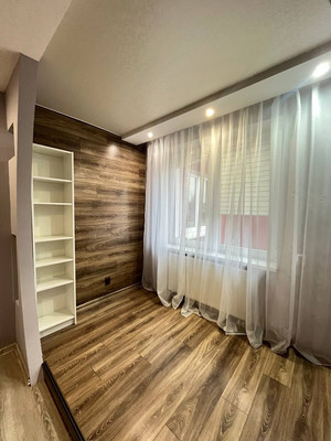 Продам трехкомнатную (3-комн.) квартиру, Аллея смелых ул, 188А, Калининград г