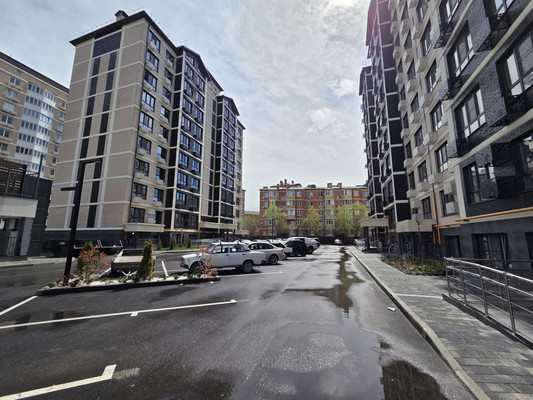 Продам однокомнатную (1-комн.) квартиру, Луговая ул, 7Ак1, Яблоновский пгт