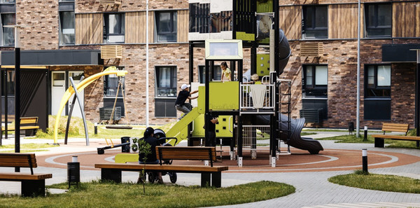 Продам трехкомнатную (3-комн.) , Куприна пр-кт, 40к9, Сосенское п