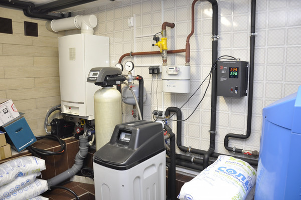 Сдам коммерческое помещение 1 001,2 м2, Тургенева ул, 22, Калининград г