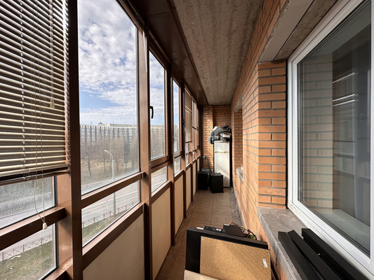 Продам однокомнатную (1-комн.) квартиру, Есенина ул, 1к1, Санкт-Петербург г