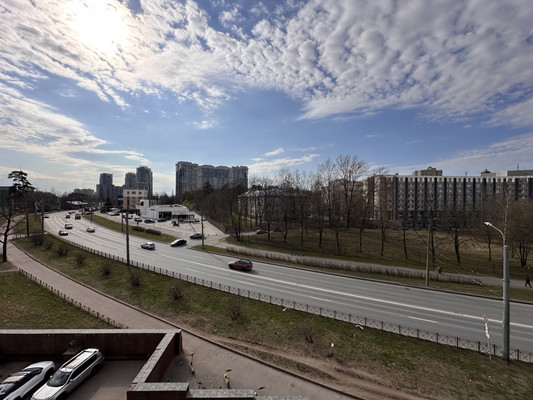 Продам однокомнатную (1-комн.) квартиру, Есенина ул, 1к1, Санкт-Петербург г